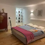 Loft On A Garden, Charm & Calm And Elegant